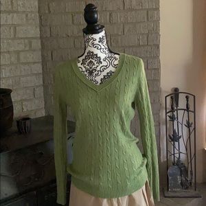 Super soft, v-neck, cable sweater NWOT